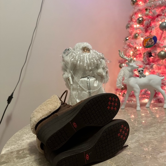 Ugg Australia Zea  leather shearling wedge lace up boots size 7, - Picture 10 of 10